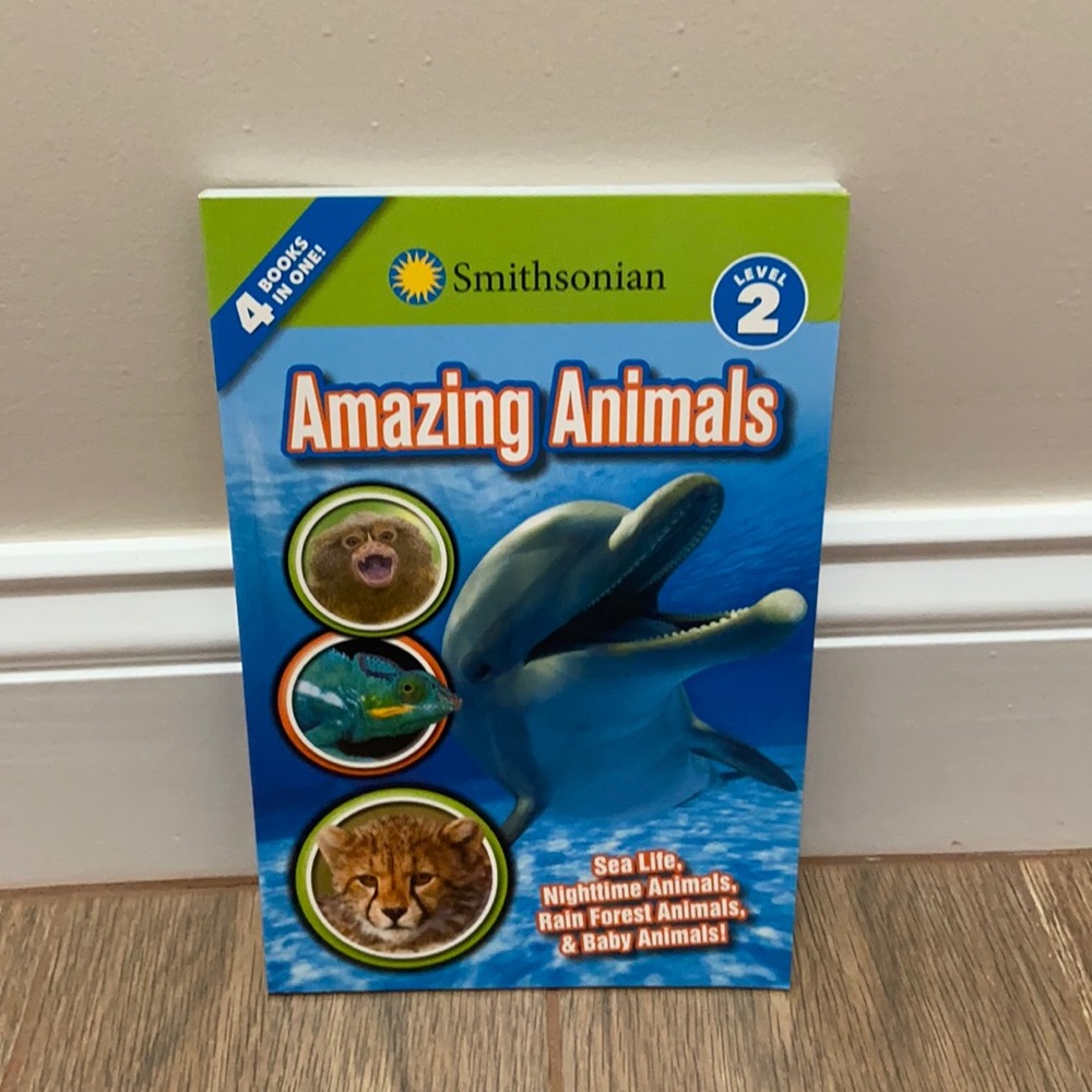 Smithsonian “Amazing Animals” 4 books in 1